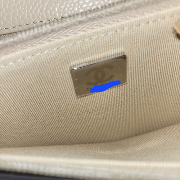 Brand new 2022 authentic Chanel classic beige caviar quilted woc wallet on chain - Picture 17 of 17